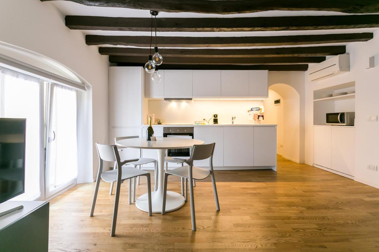 Mortara Navigli Apartments Милан Экстерьер фото